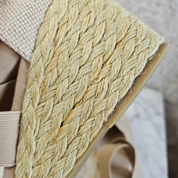 Lauren Ralph Lauren Tan Wedge Shoes with Modern Design - Picture 7 of 8